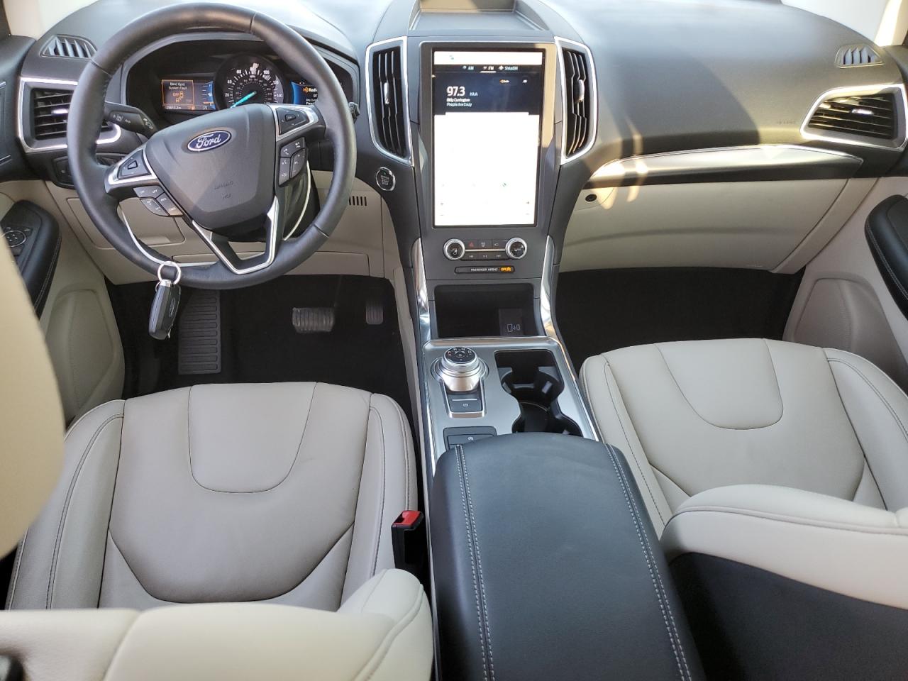 2022 Ford Edge - Image 8