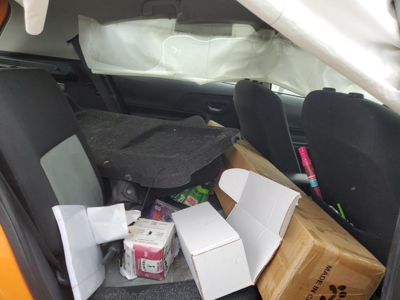 2015 Toyota Prius - Image 11