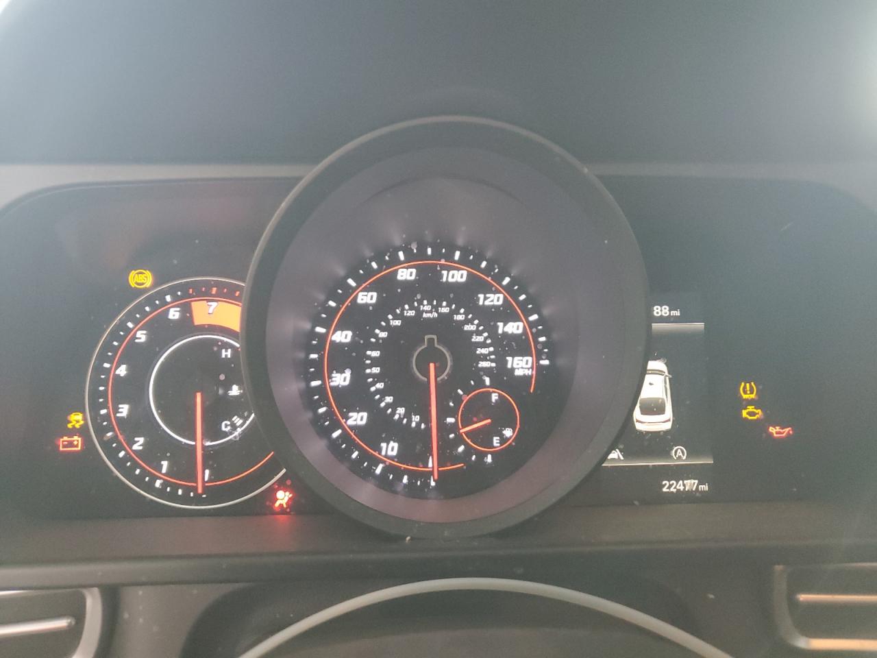 2021 Hyundai Elantra - Image 9