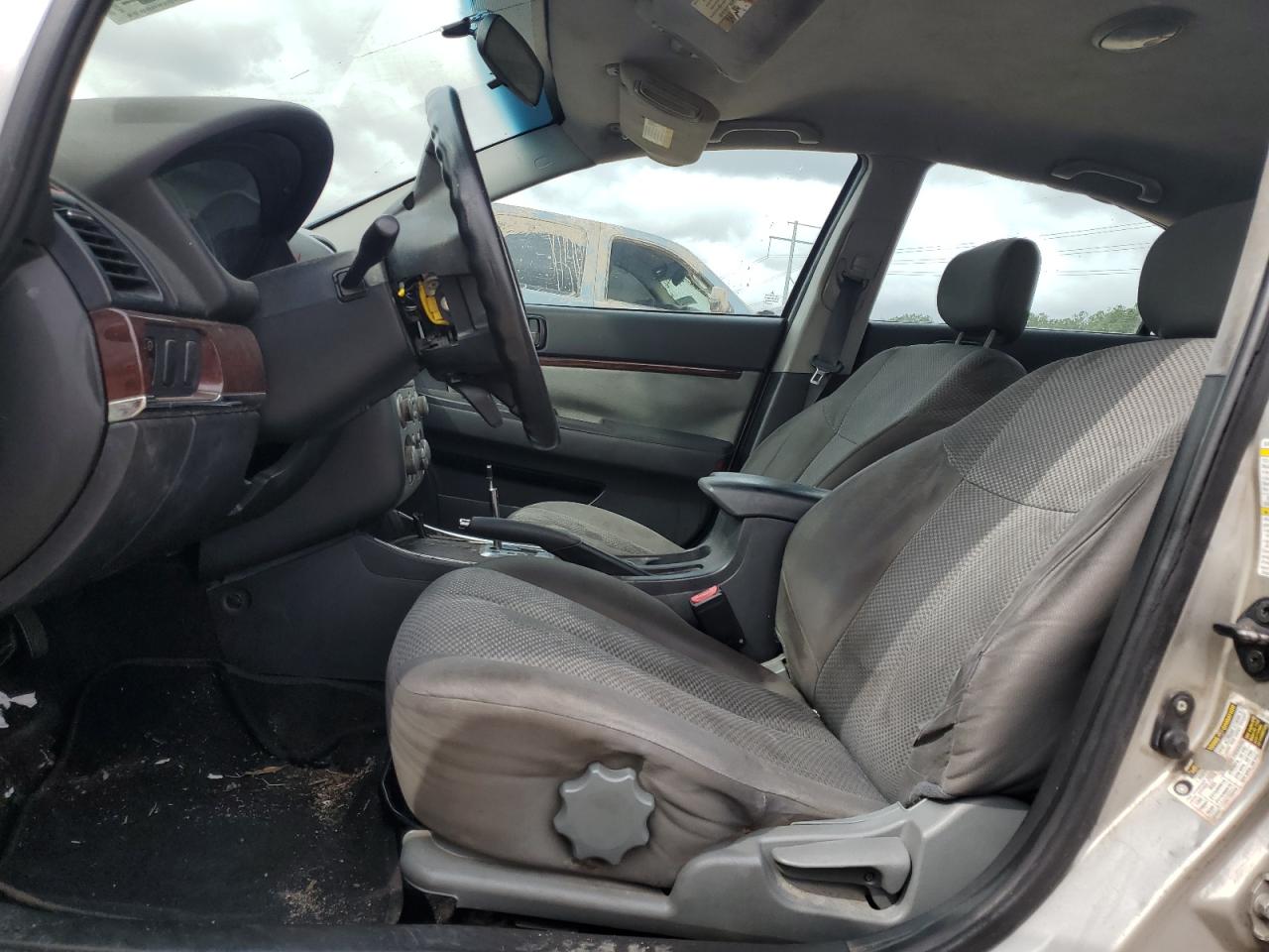 2009 Mitsubishi Galant - Image 7