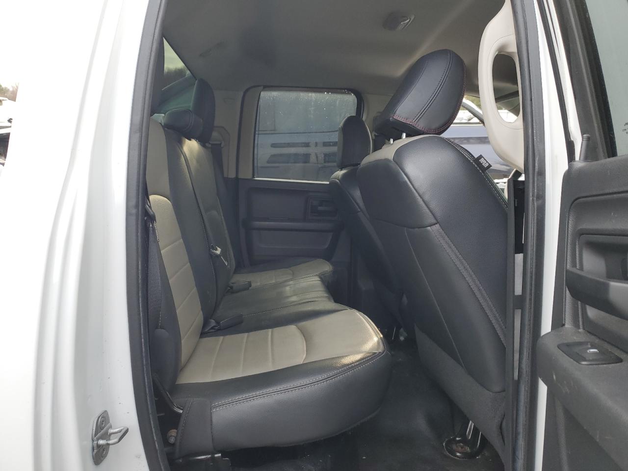 2012 Dodge RAM - Image 10