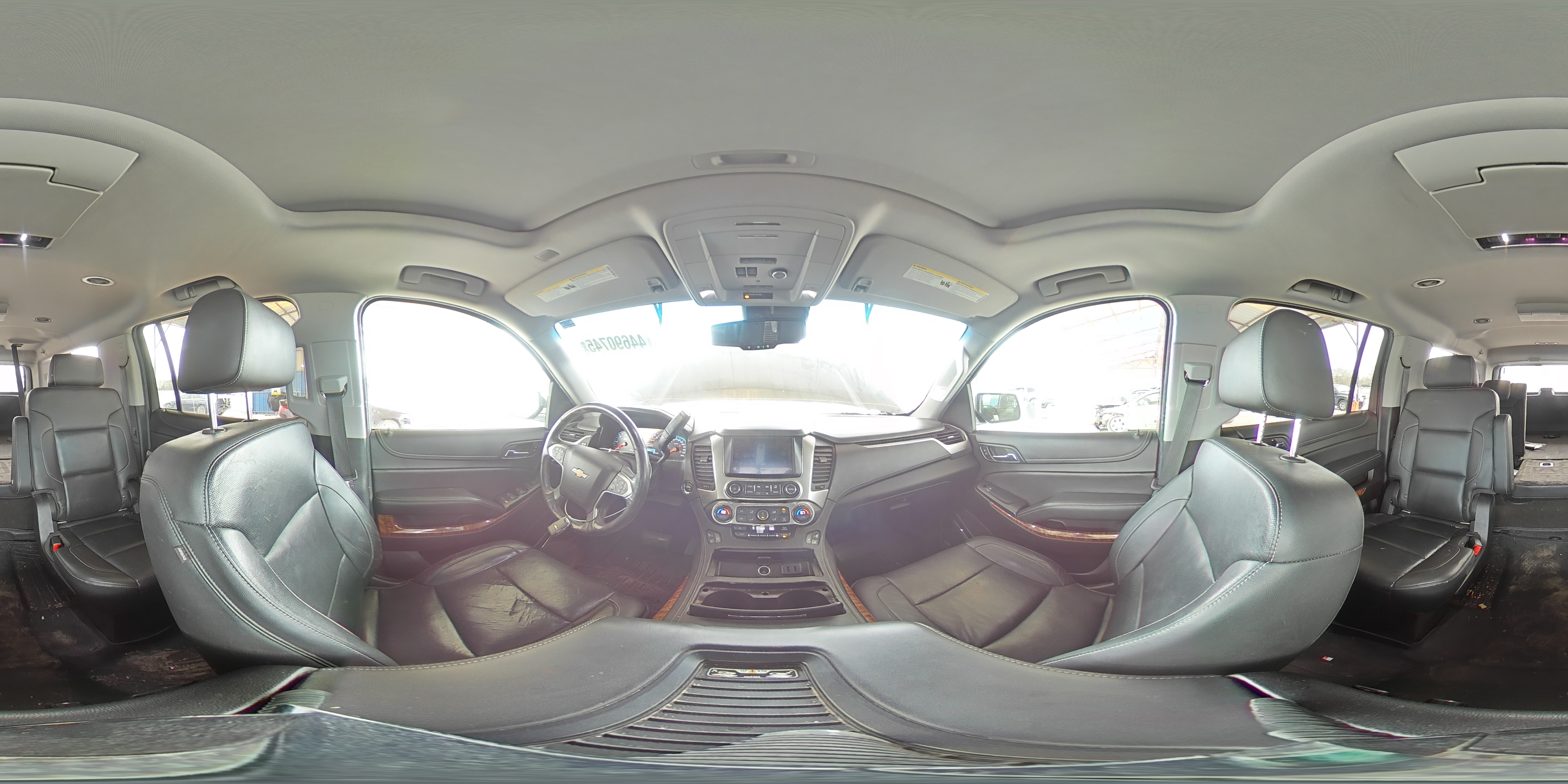 2018 Chevrolet Suburban - Image 14