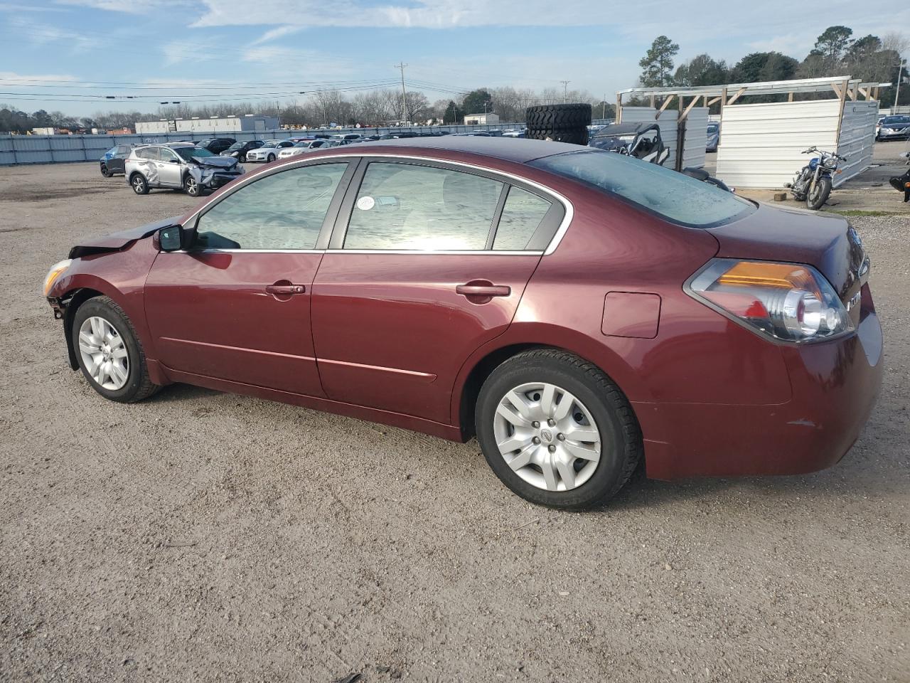 2010 Nissan Altima - Image 2