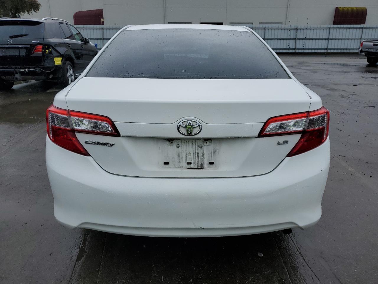 2012 Toyota Camry - Image 6
