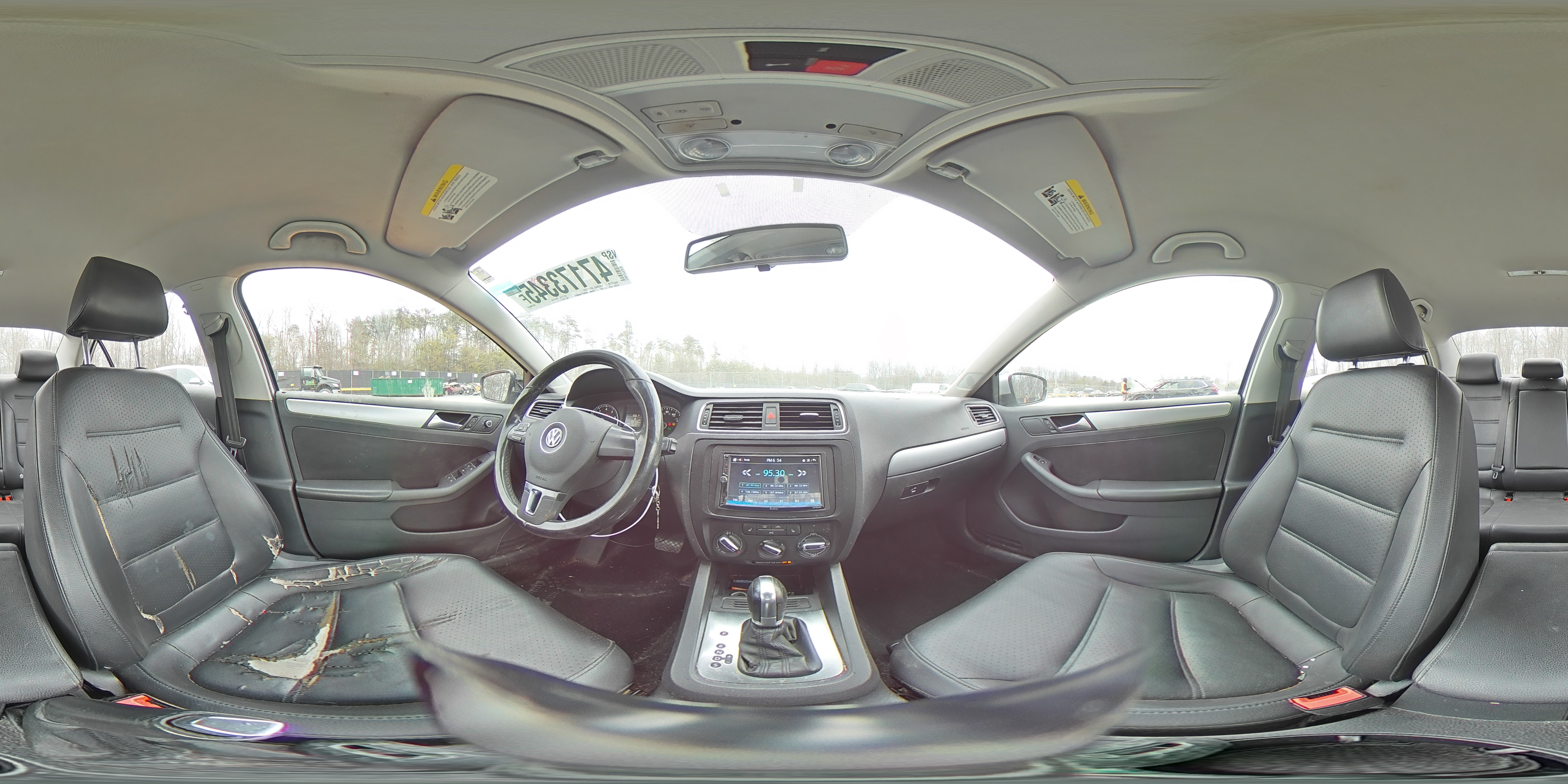 2014 Volkswagen Jetta - Image 13