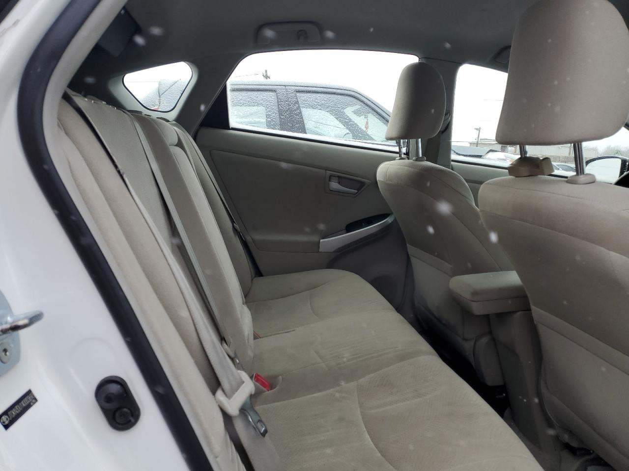 2010 Toyota Prius - Image 10
