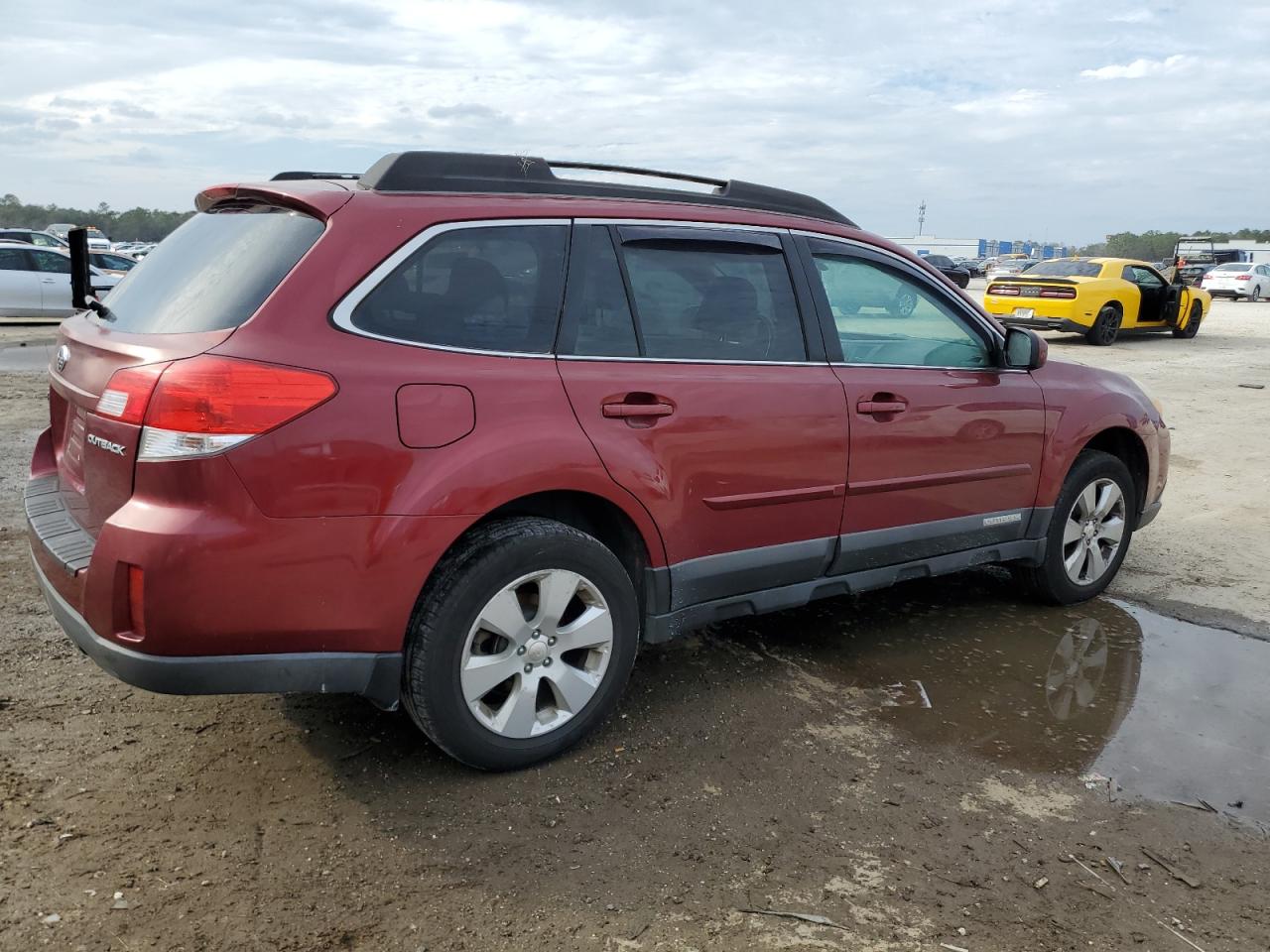 2011 Subaru Outback - Image 3