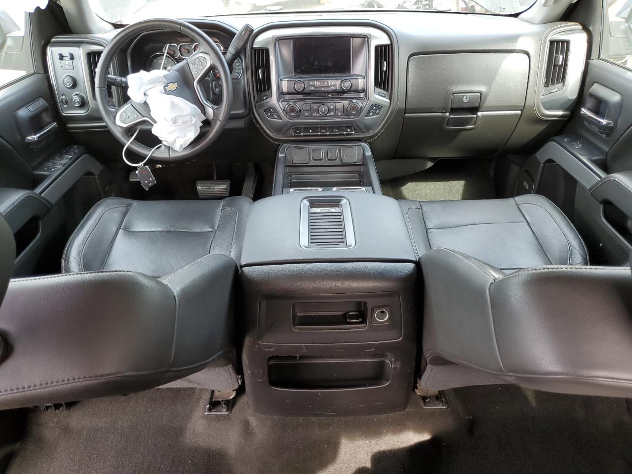 2016 Chevrolet Silverado - Image 8