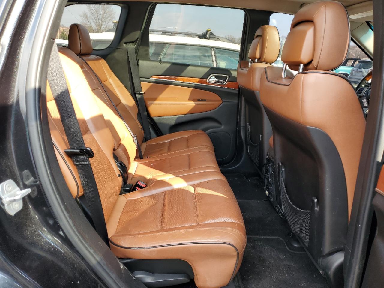 2013 Jeep Grand Cherokee - Image 11