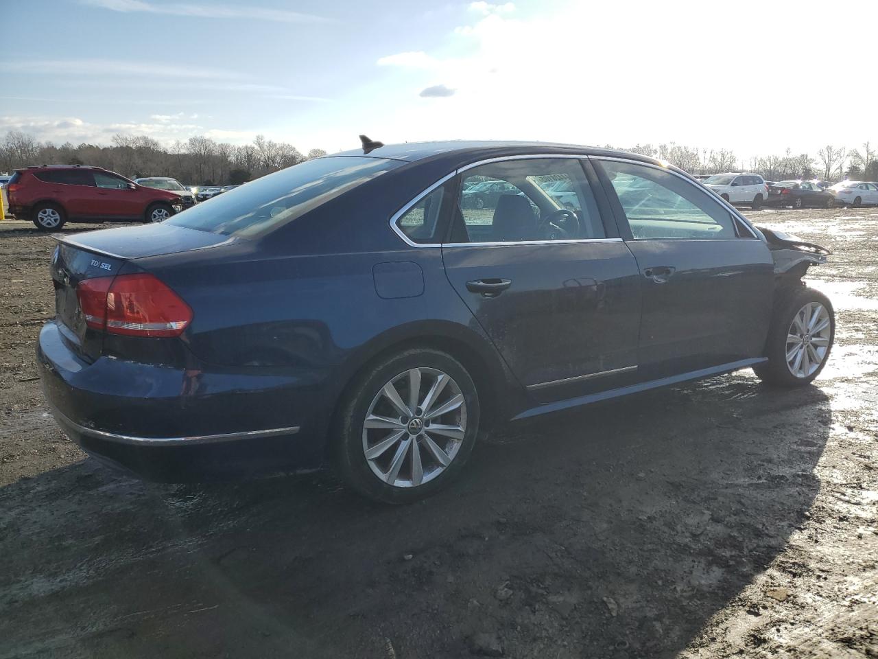 2014 Volkswagen Passat - Image 3