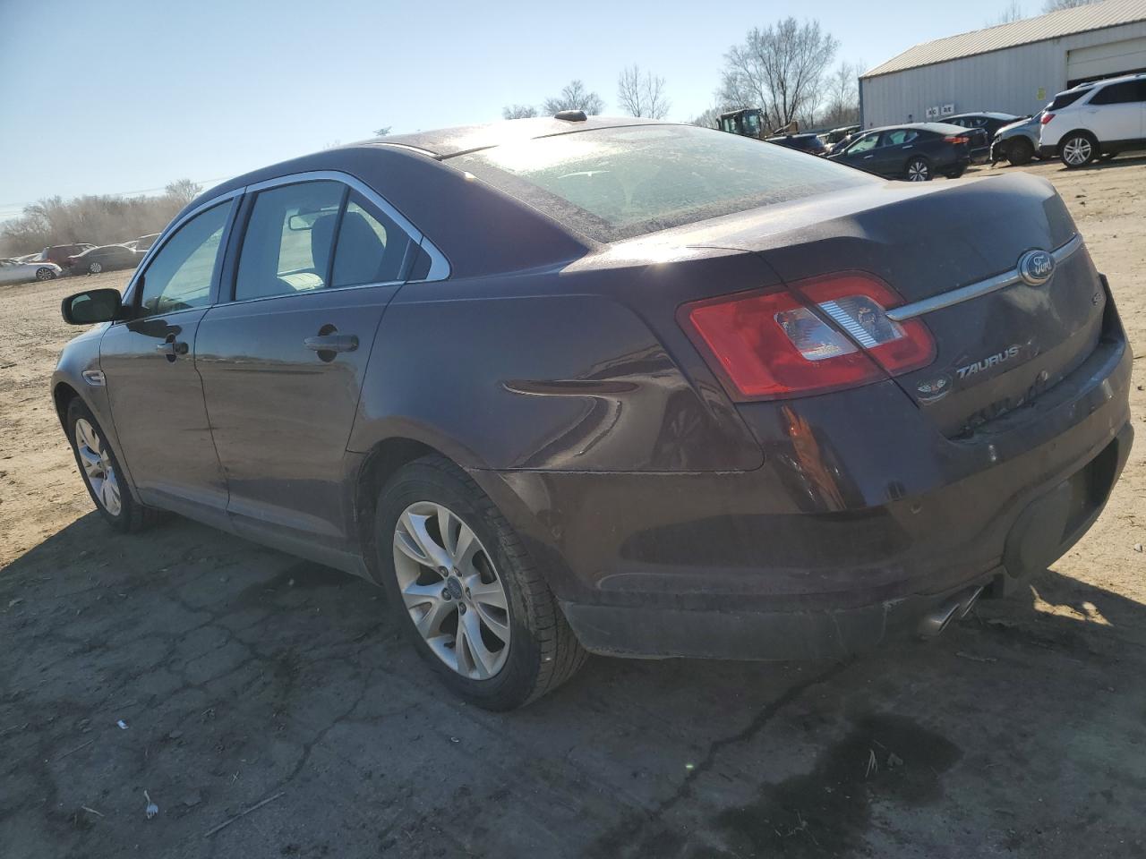 2011 Ford Taurus - Image 2