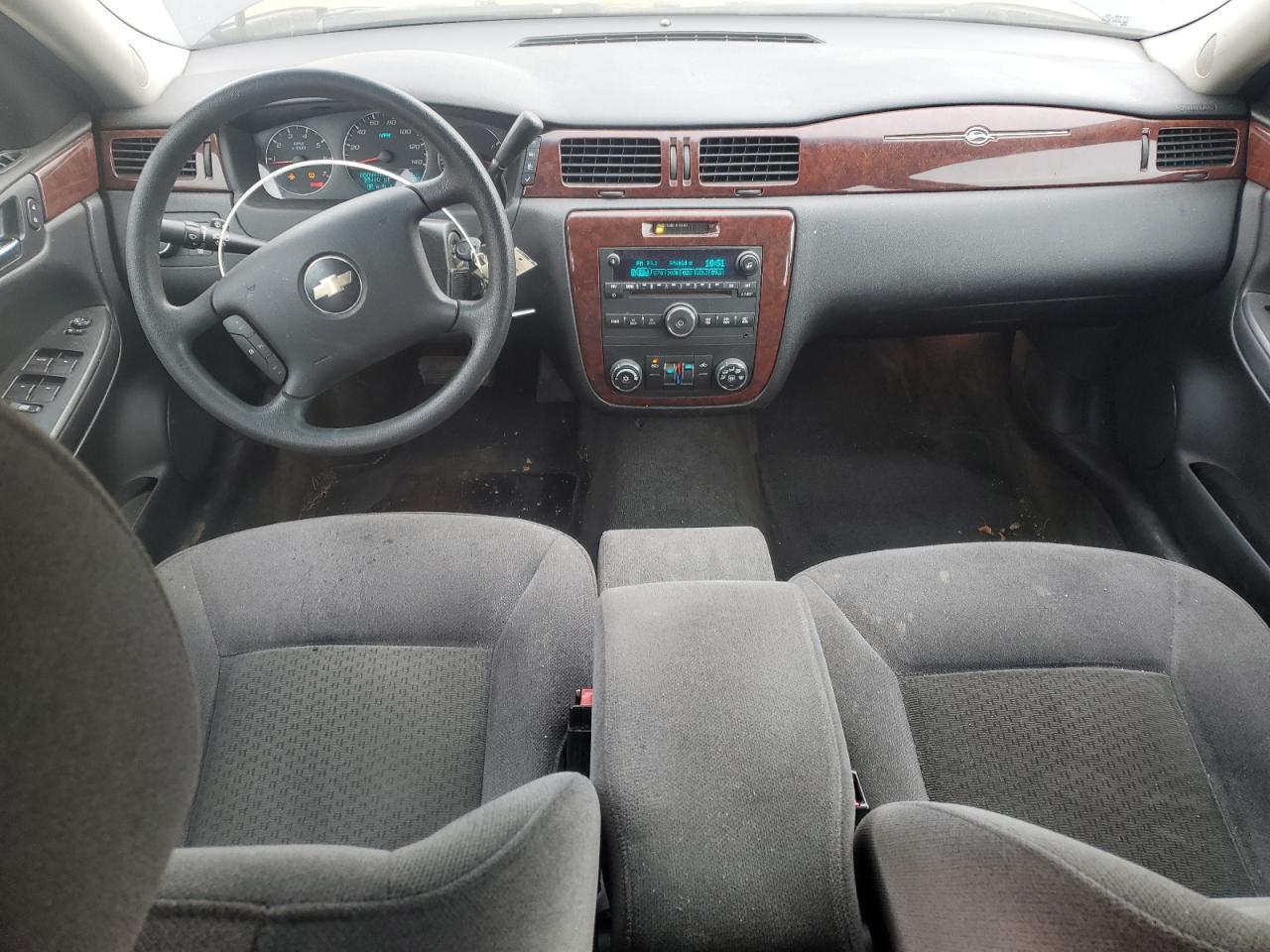 2009 Chevrolet Impala - Image 8