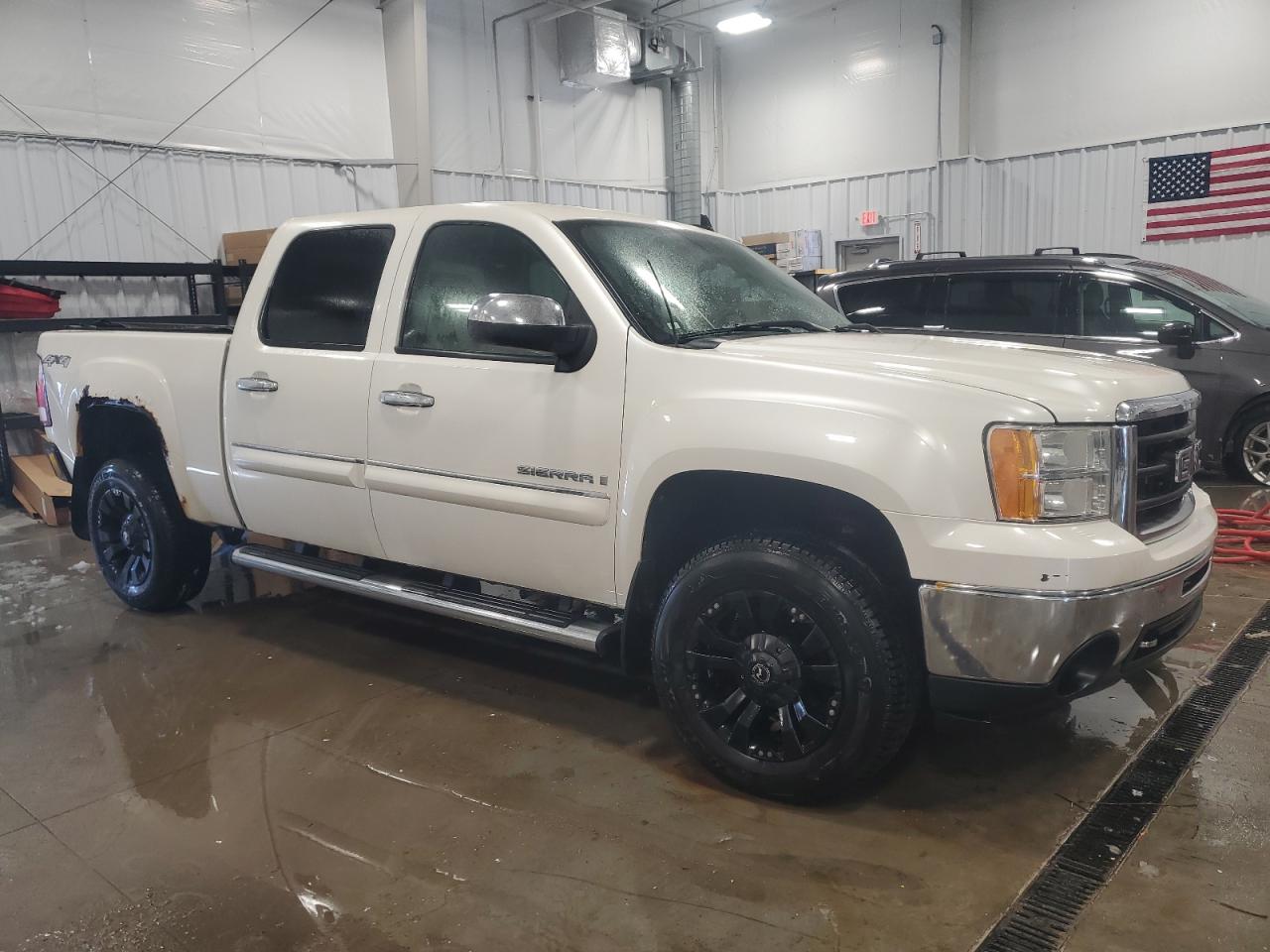 2009 GMC Sierra - Image 4