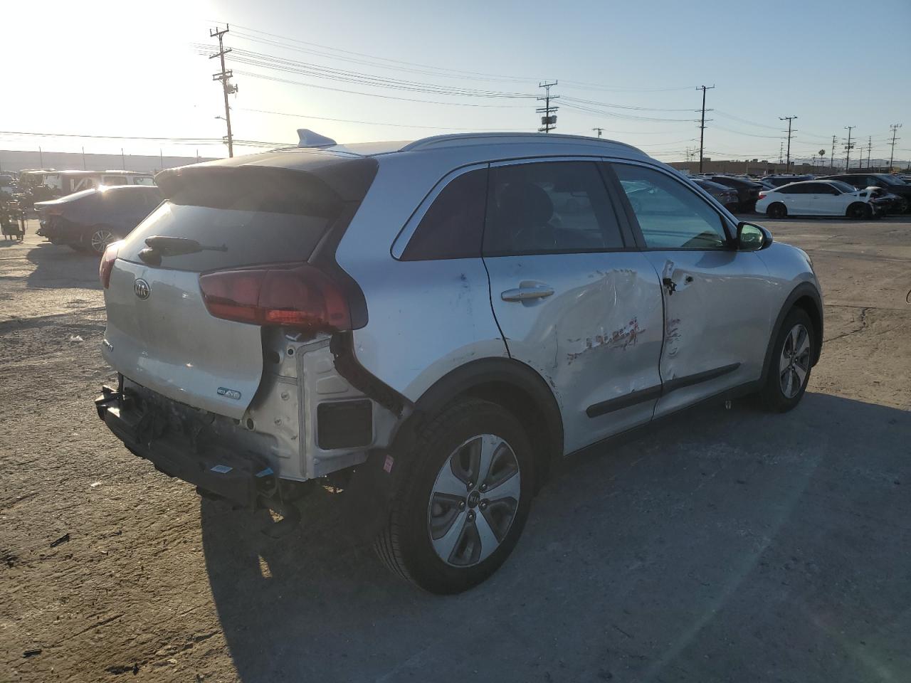 2020 Kia Niro - Image 3