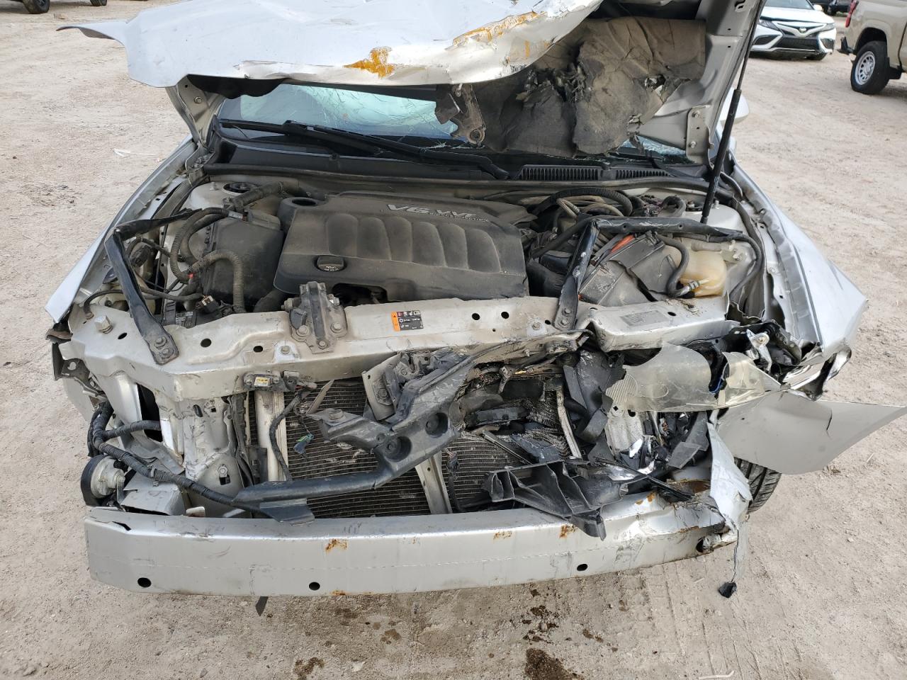 2013 Chevrolet Impala - Image 12