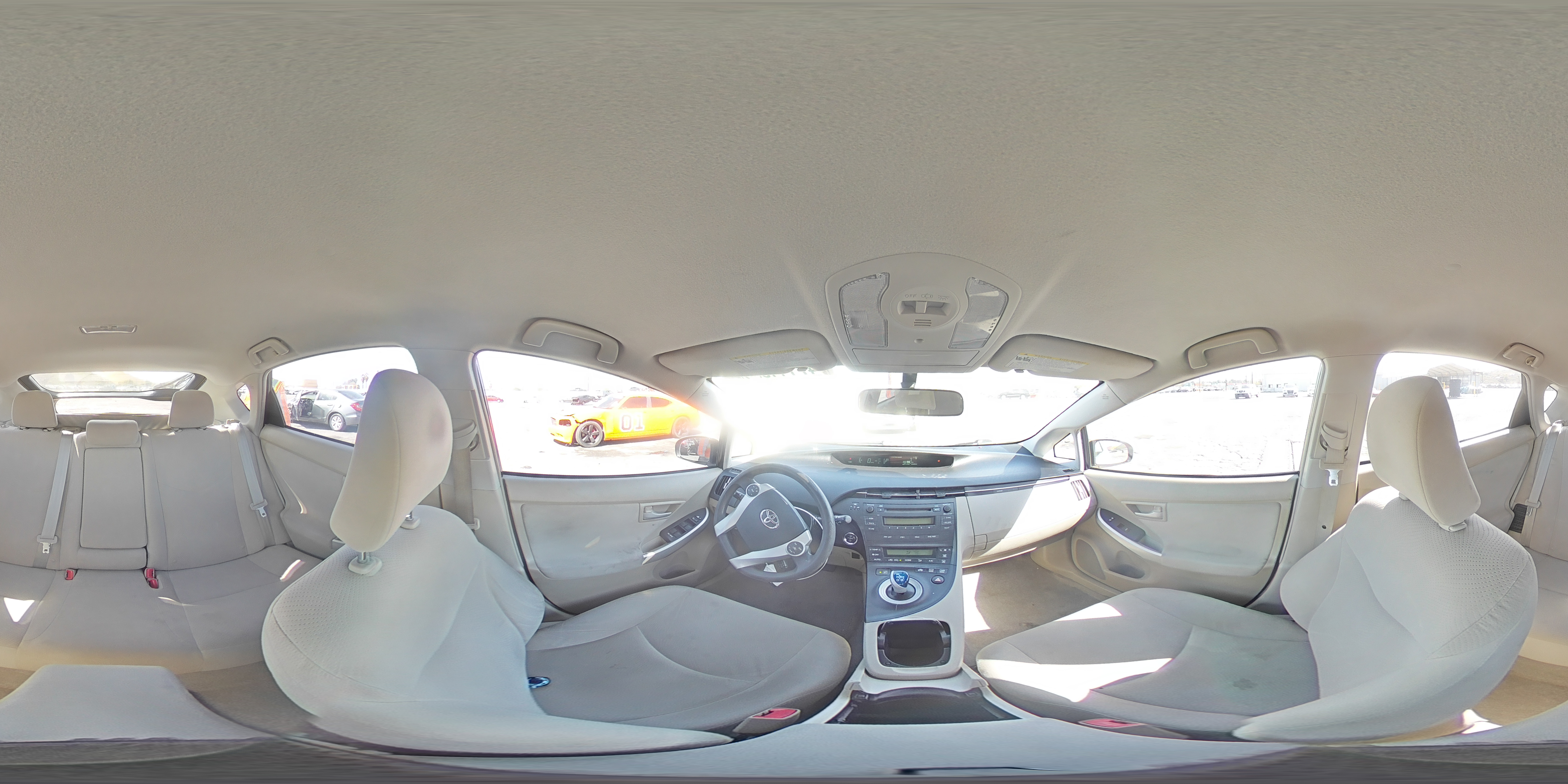 2010 Toyota Prius - Image 13