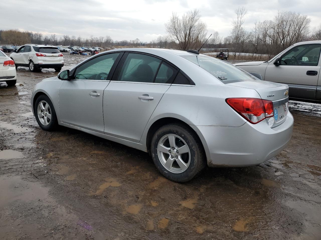 2015 Chevrolet Cruze - Image 2