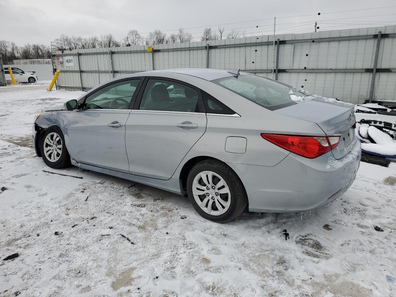2013 Hyundai Sonata - Image 2