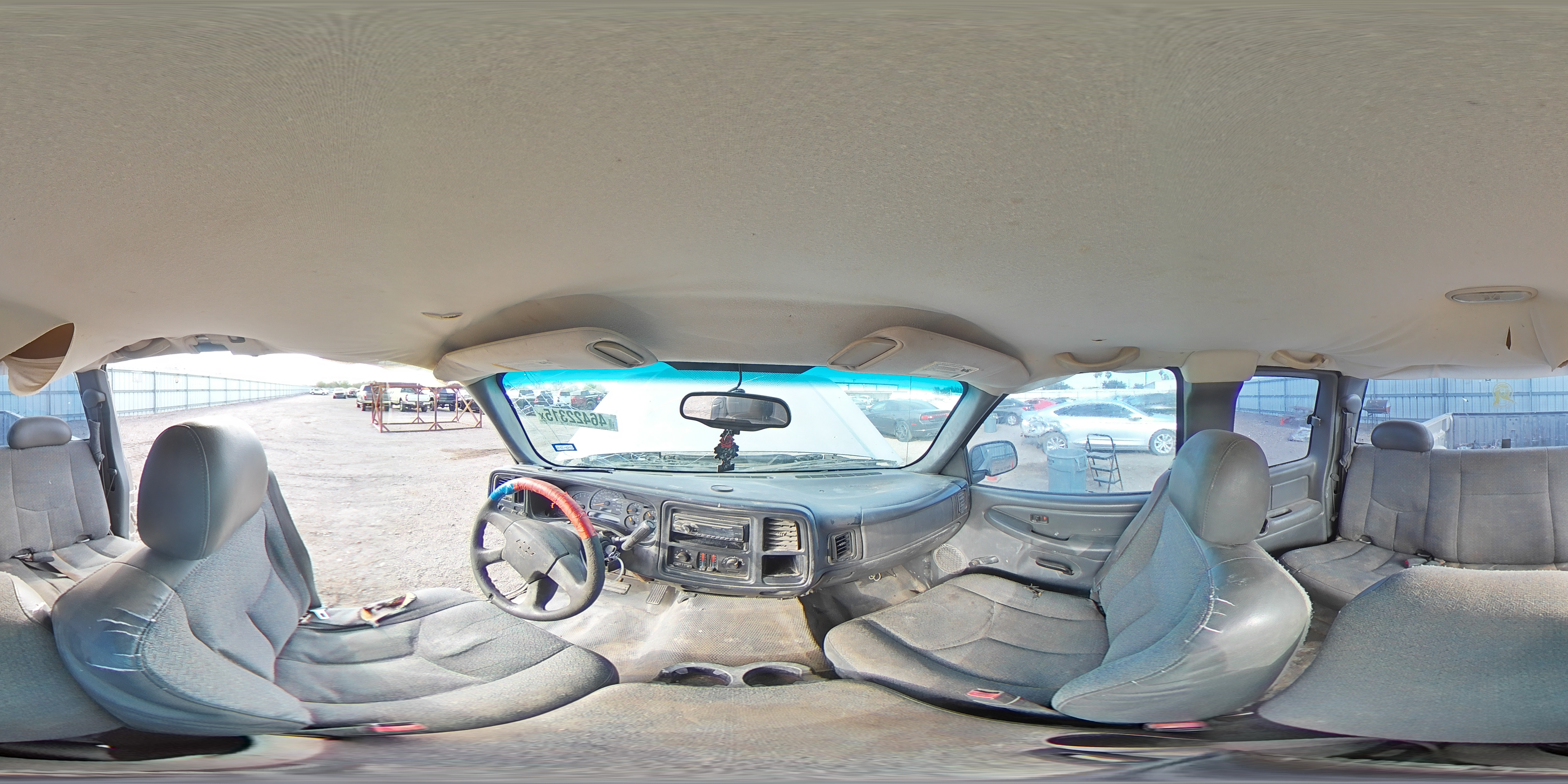 2005 Chevrolet Silverado - Image 13