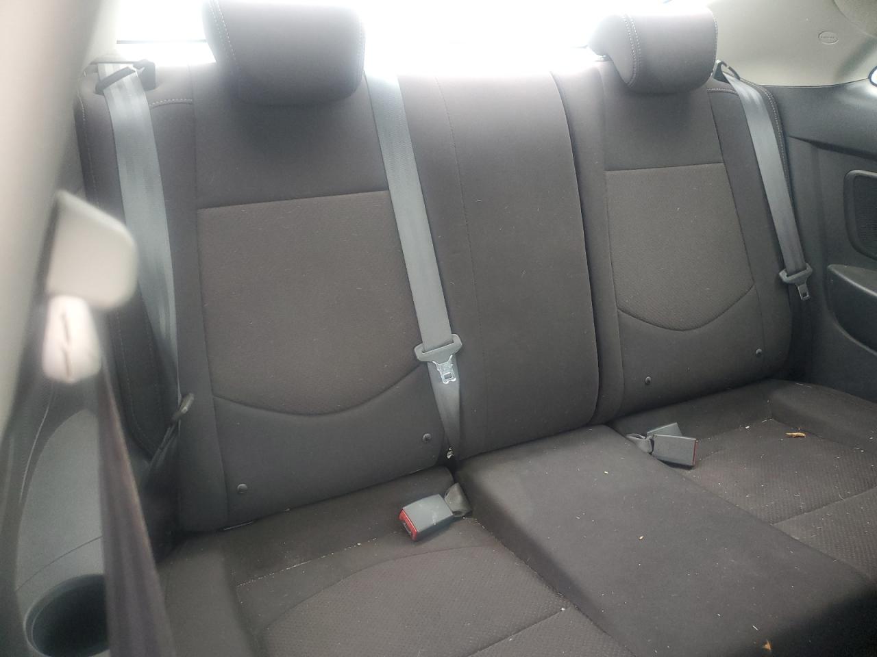 2011 Kia Forte - Image 10