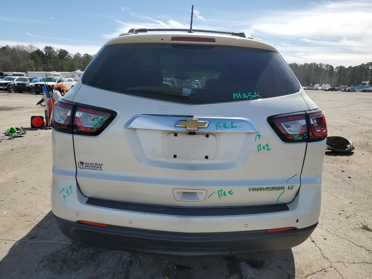 2013 Chevrolet Traverse - Image 6