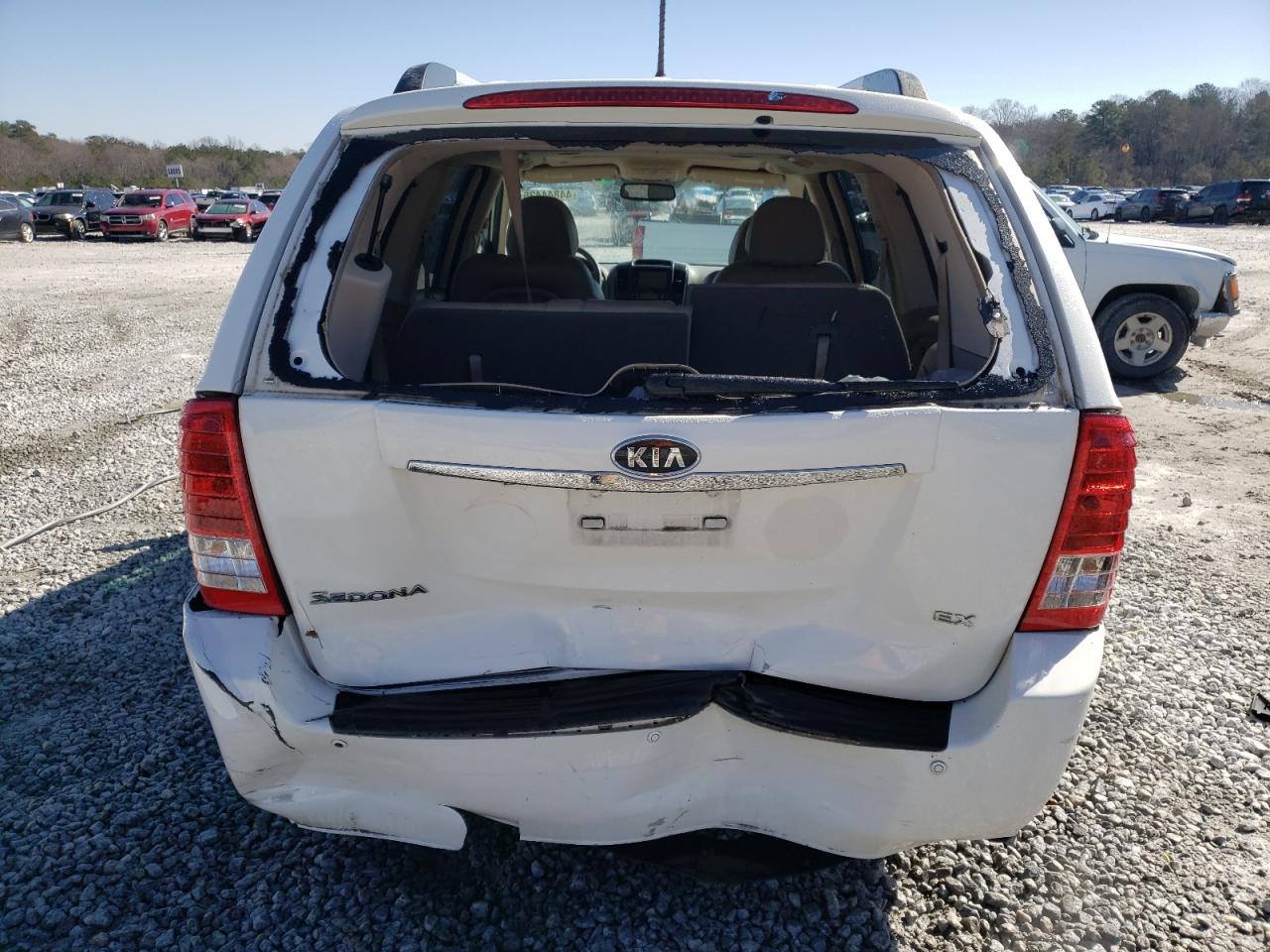 2012 Kia Sedona - Image 6