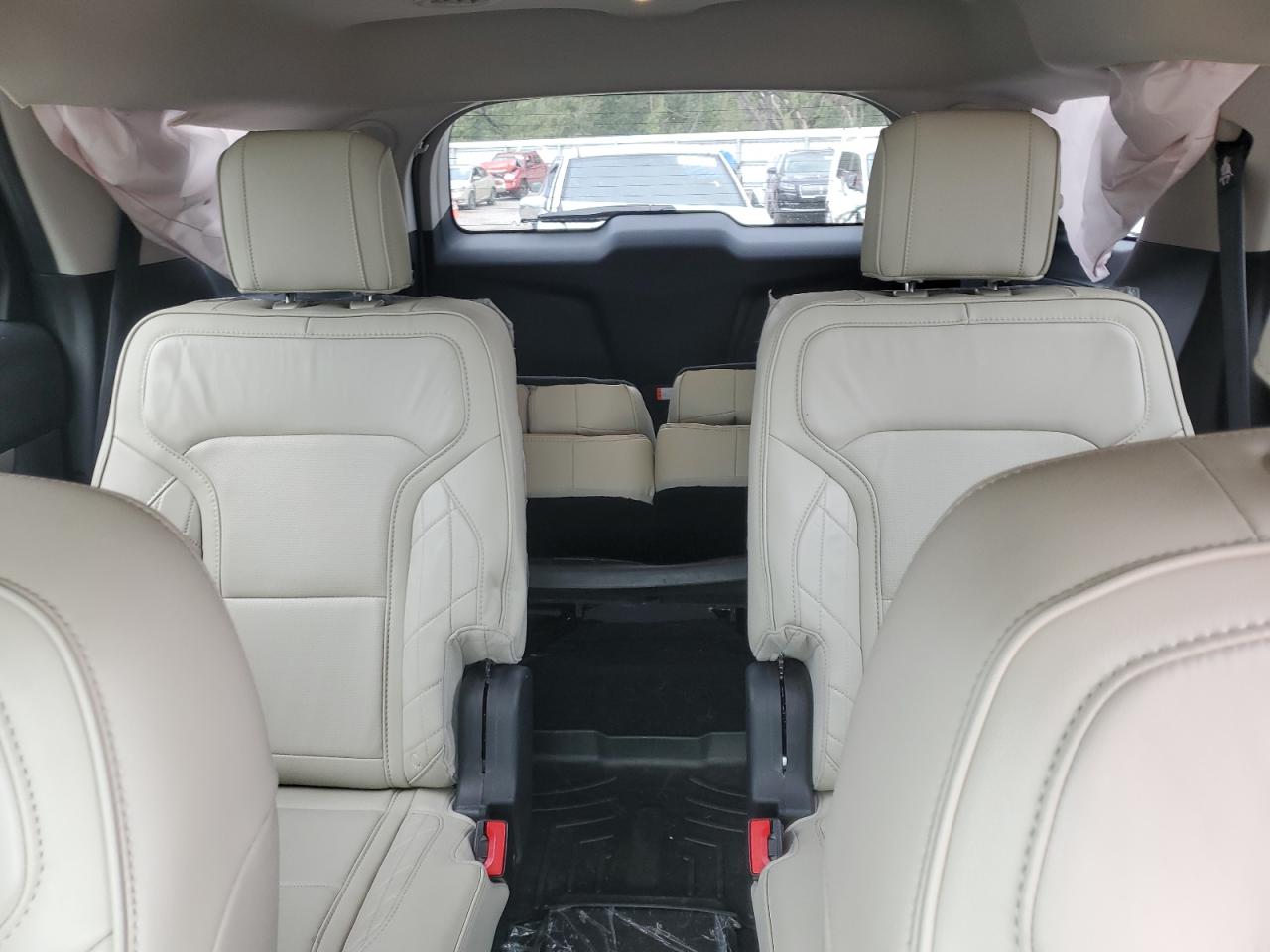 2018 Ford Explorer - Image 10