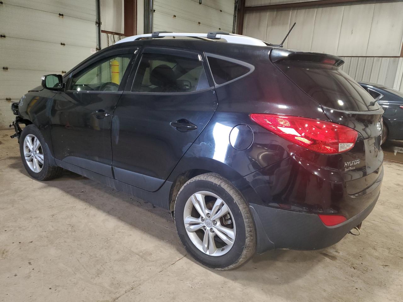 2012 Hyundai Tucson - Image 2