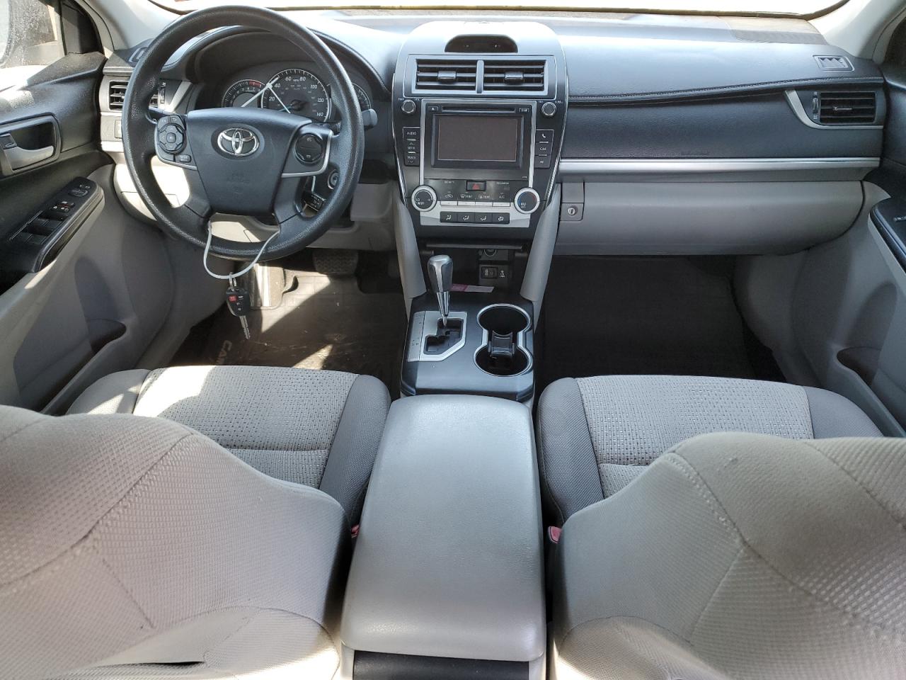 2014 Toyota Camry - Image 8