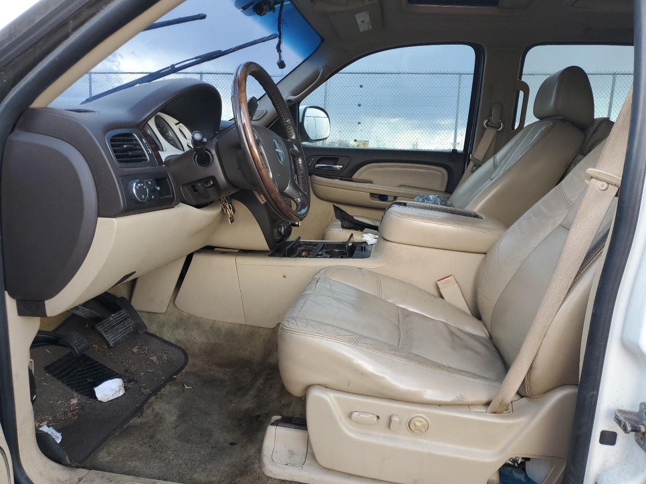 2007 GMC Yukon - Image 7