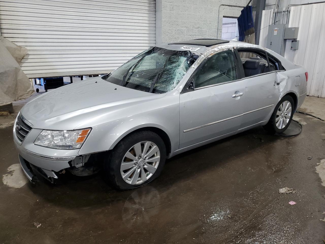 2009 Hyundai Sonata - Image 1