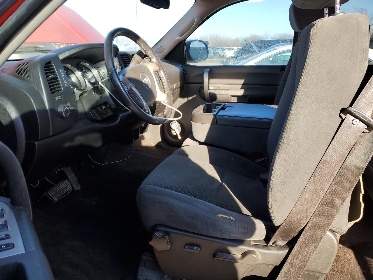 2008 Chevrolet Silverado - Image 7