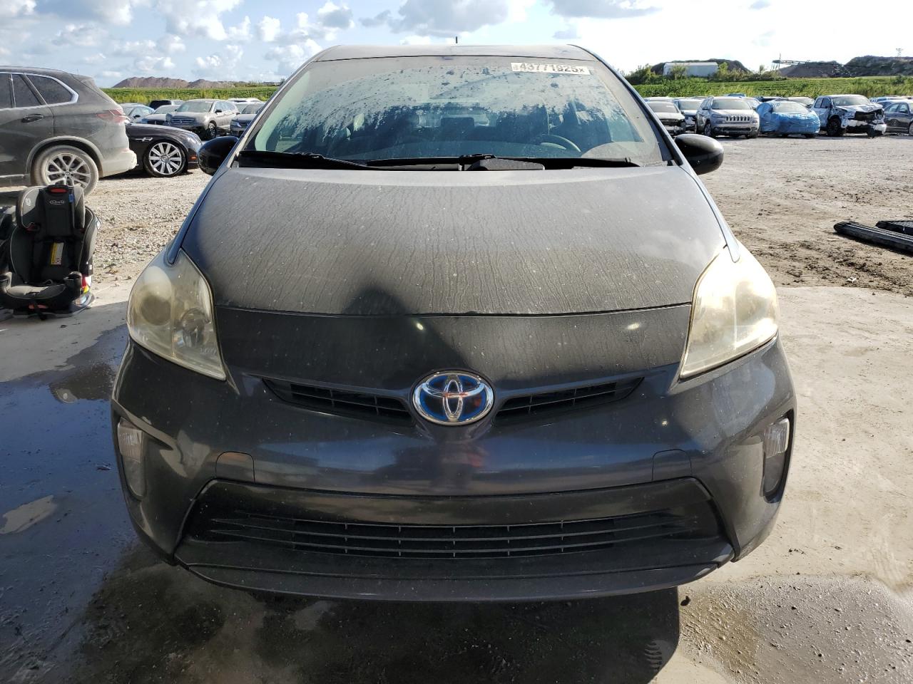 2015 Toyota Prius - Image 5