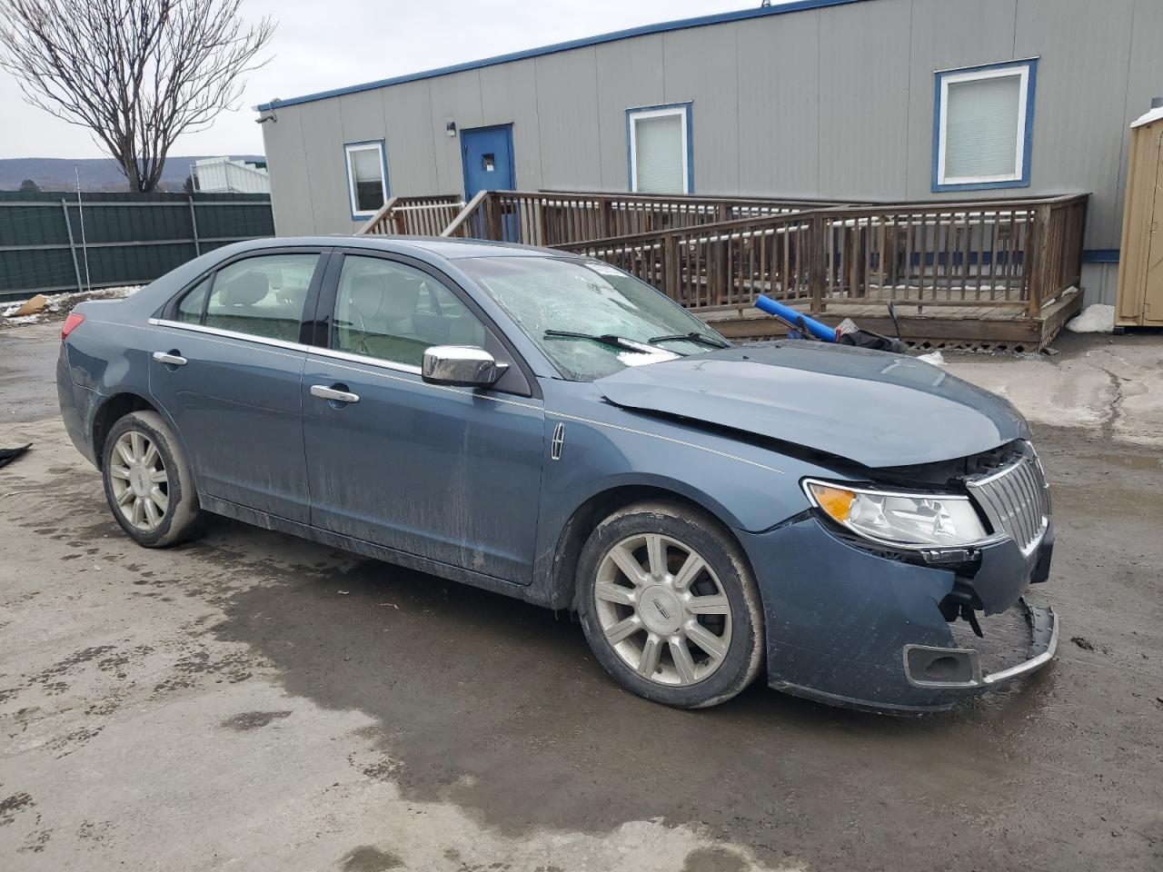 2011 Lincoln MKZ - Image 4