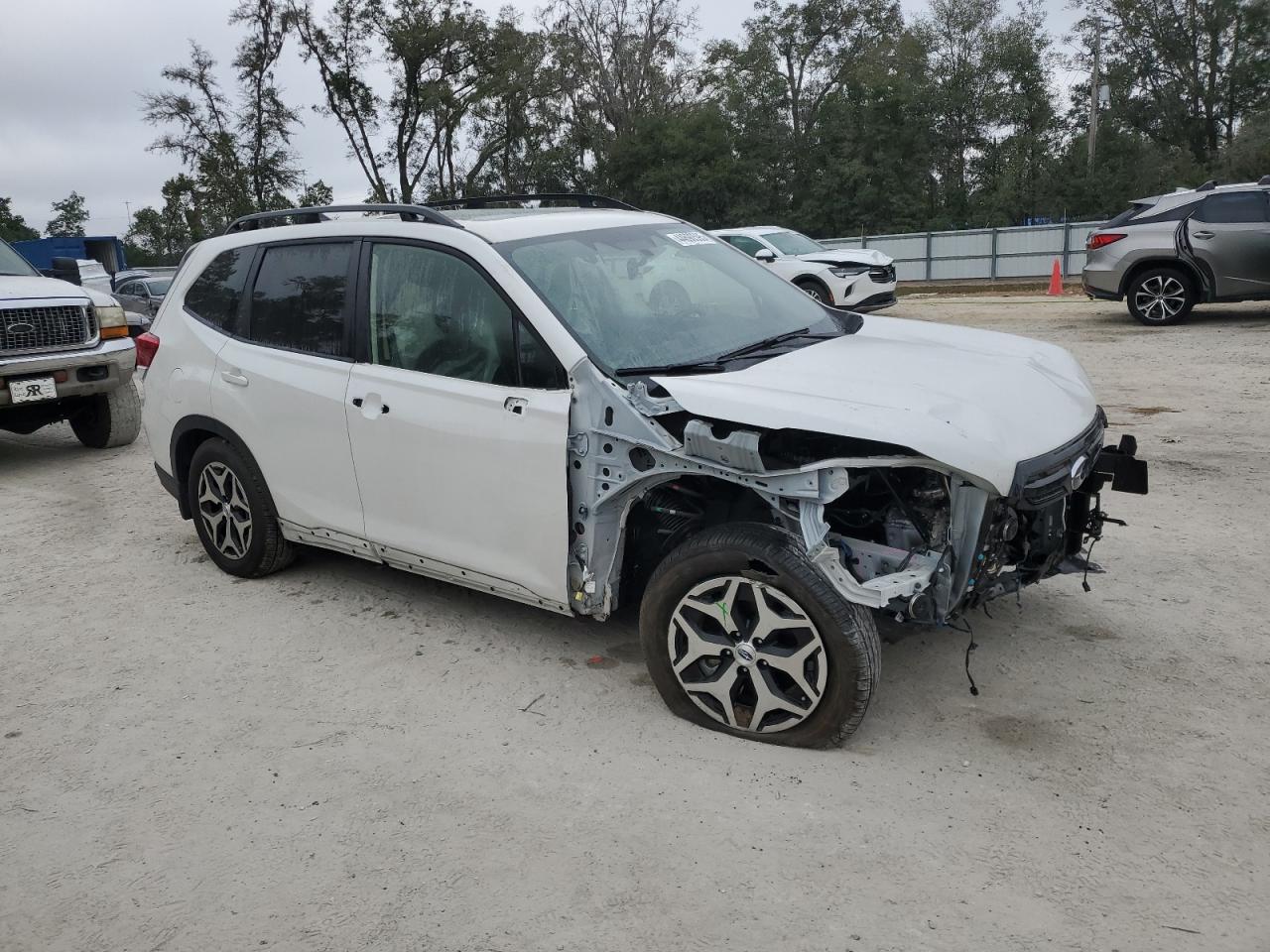 2024 Subaru Forester - Image 4