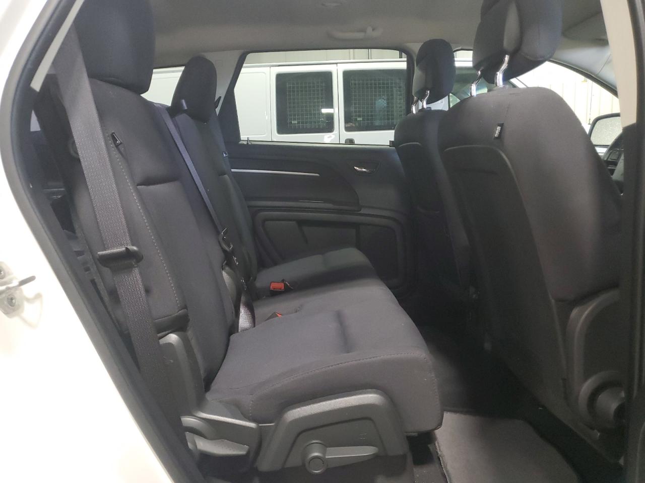 2010 Dodge Journey - Image 11