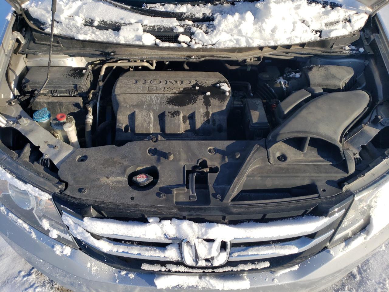 2015 Honda Odyssey - Image 14