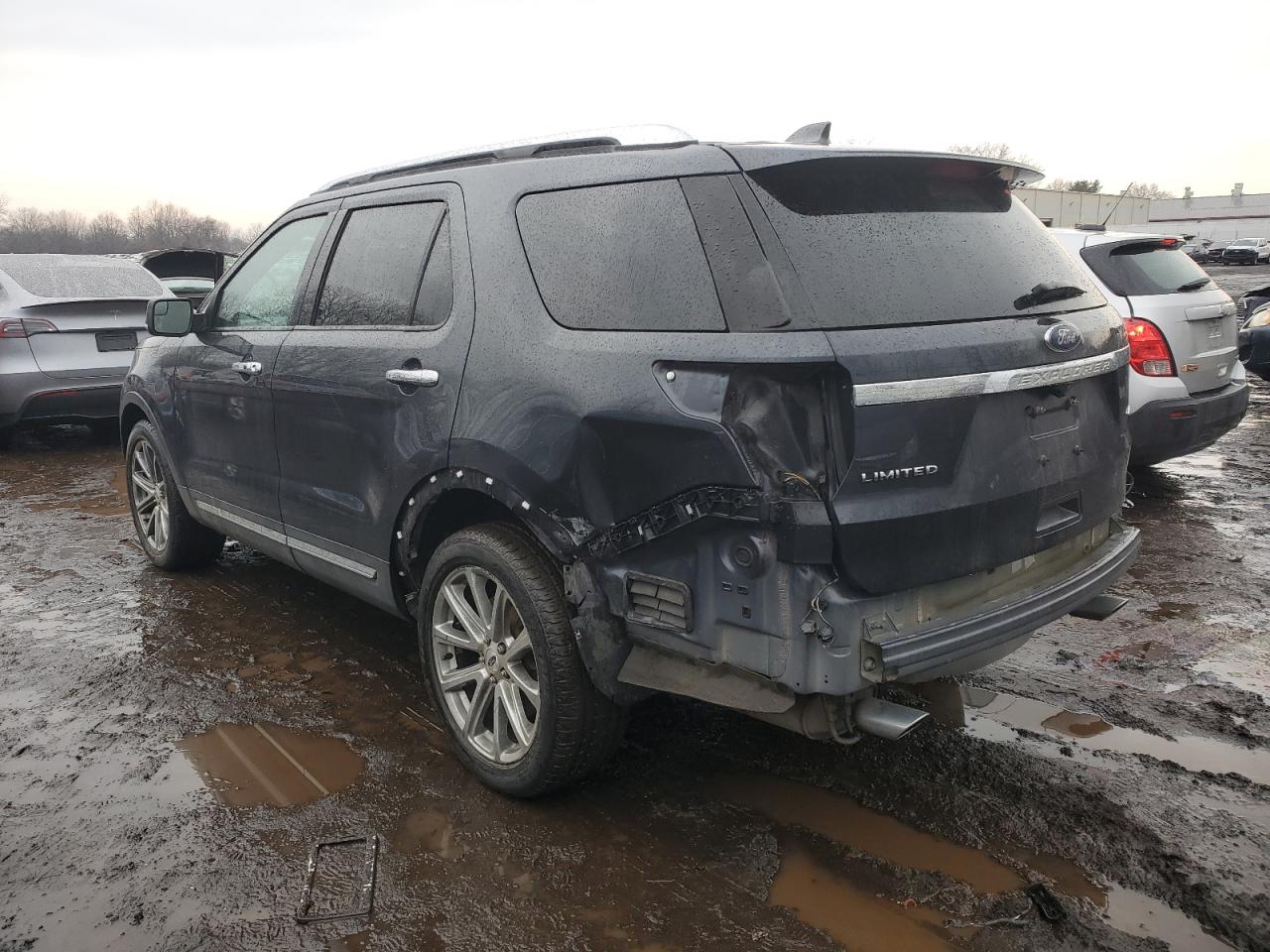 2017 Ford Explorer - Image 2