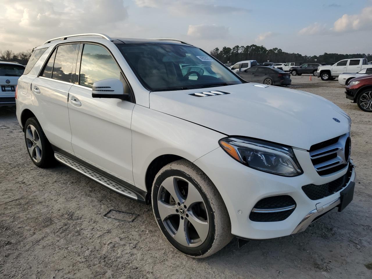 2018 Mercedes-Benz GLE - Image 4