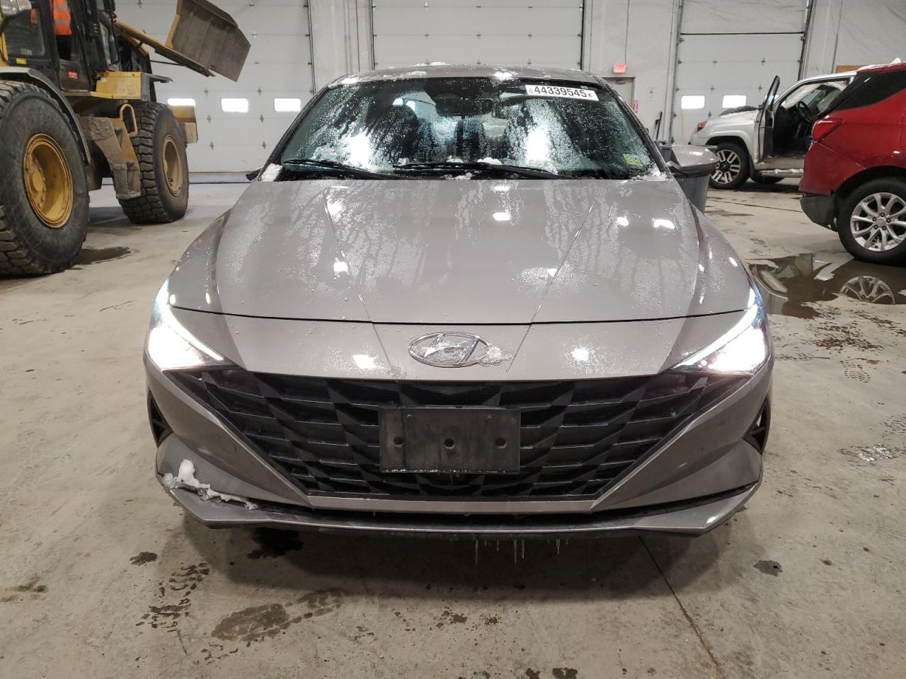 2023 Hyundai Elantra - Image 5