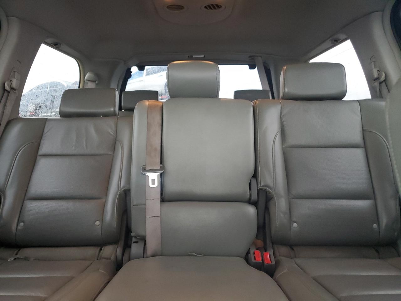 2006 Nissan Armada - Image 10