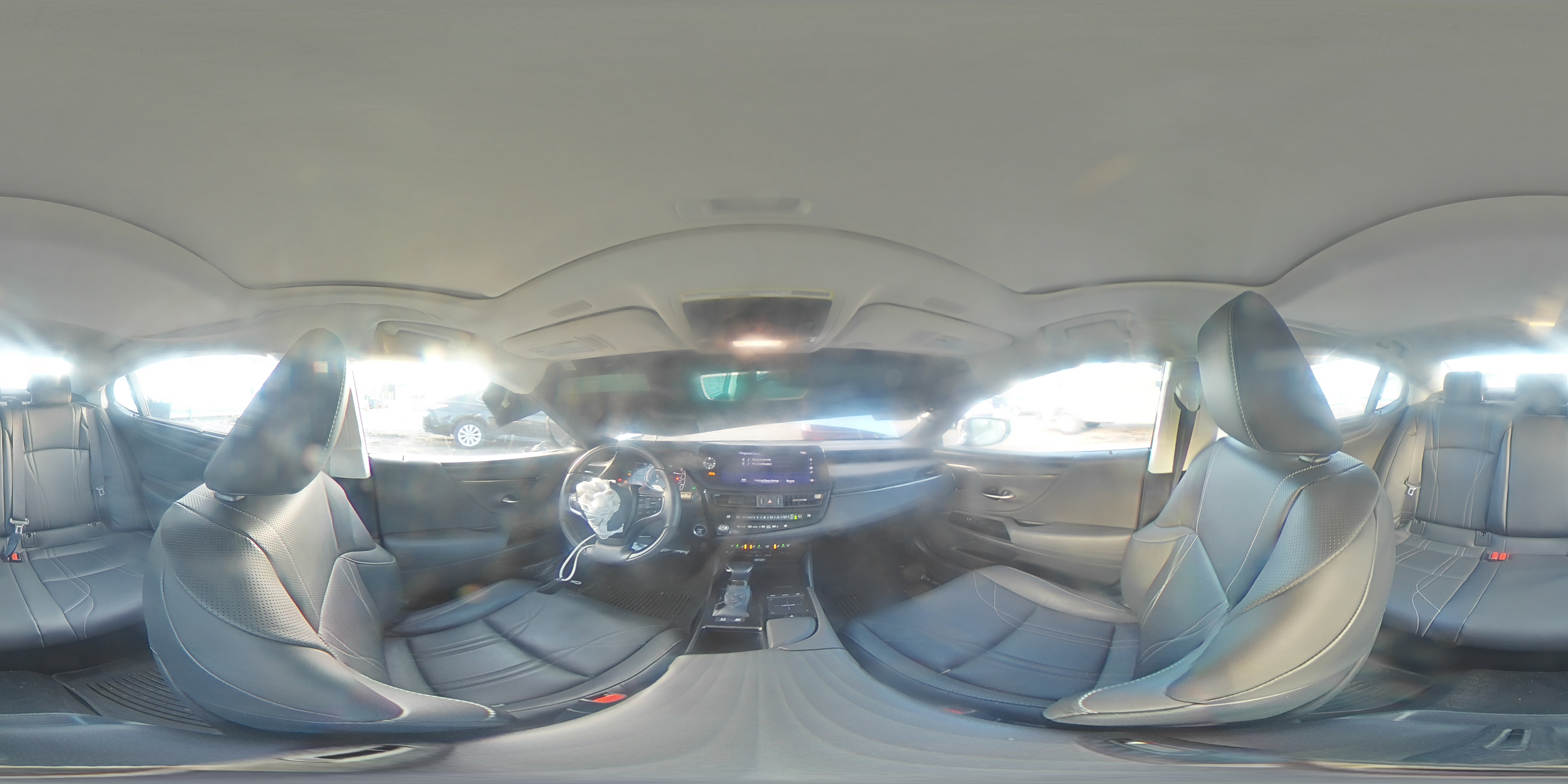 2022 Lexus ES - Image 12