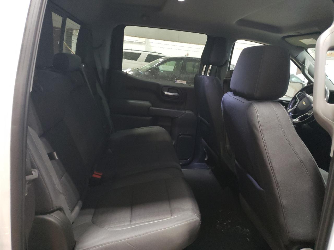 2019 Chevrolet Silverado - Image 10