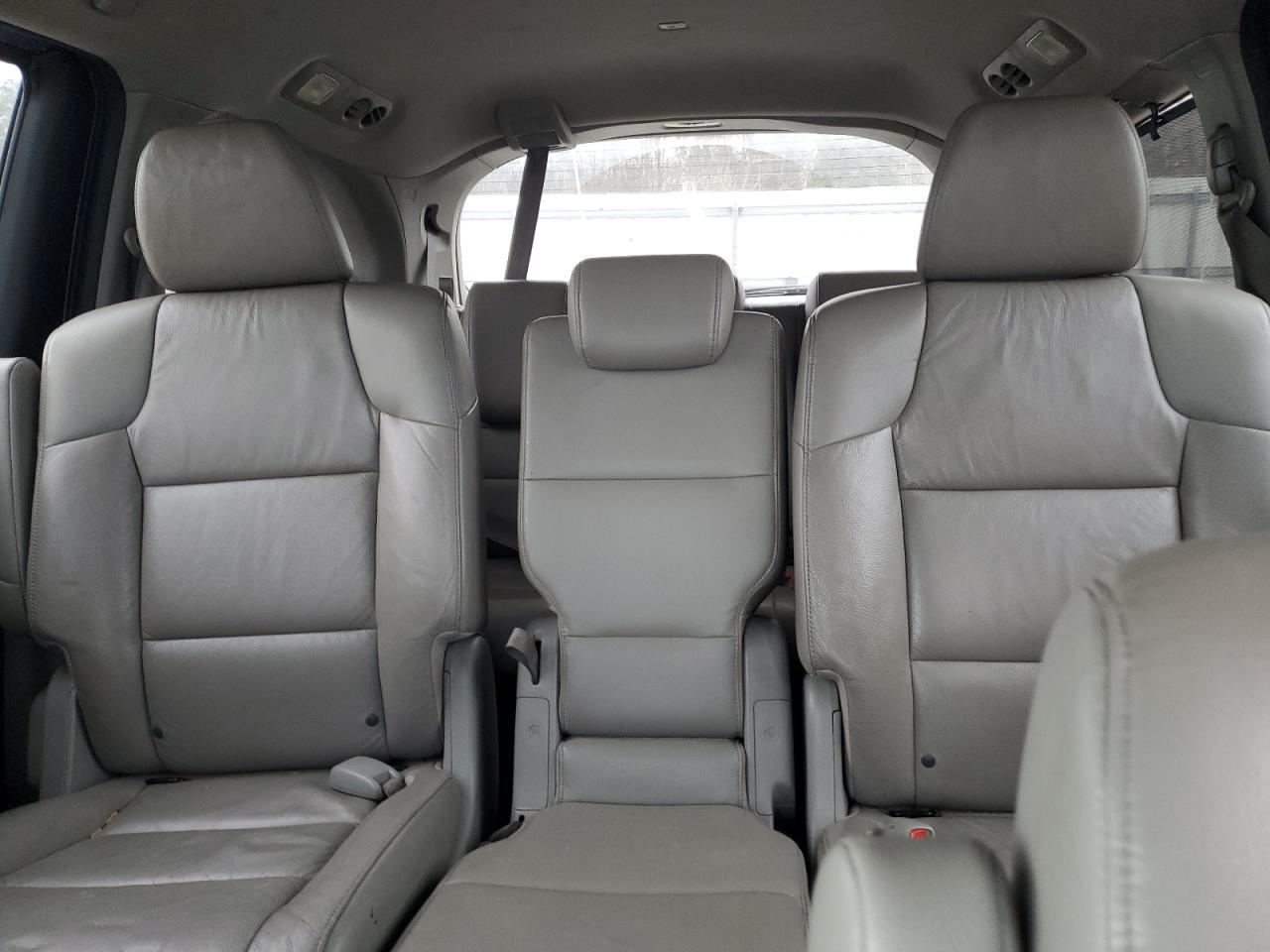 2012 Honda Odyssey - Image 10