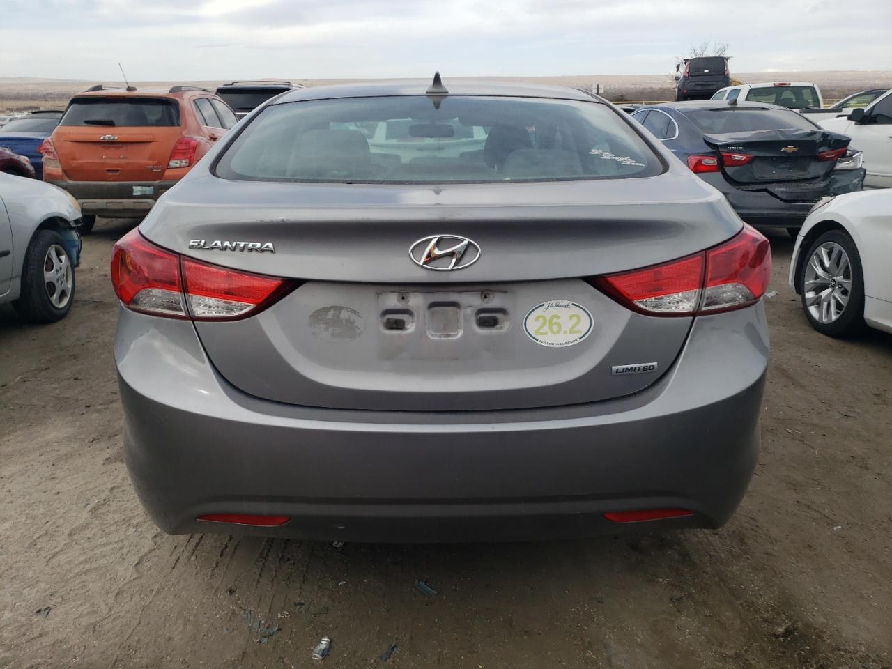 2012 Hyundai Elantra - Image 6