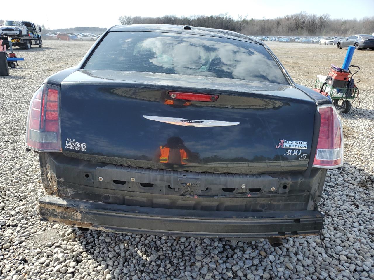 2014 Chrysler 300 - Image 6