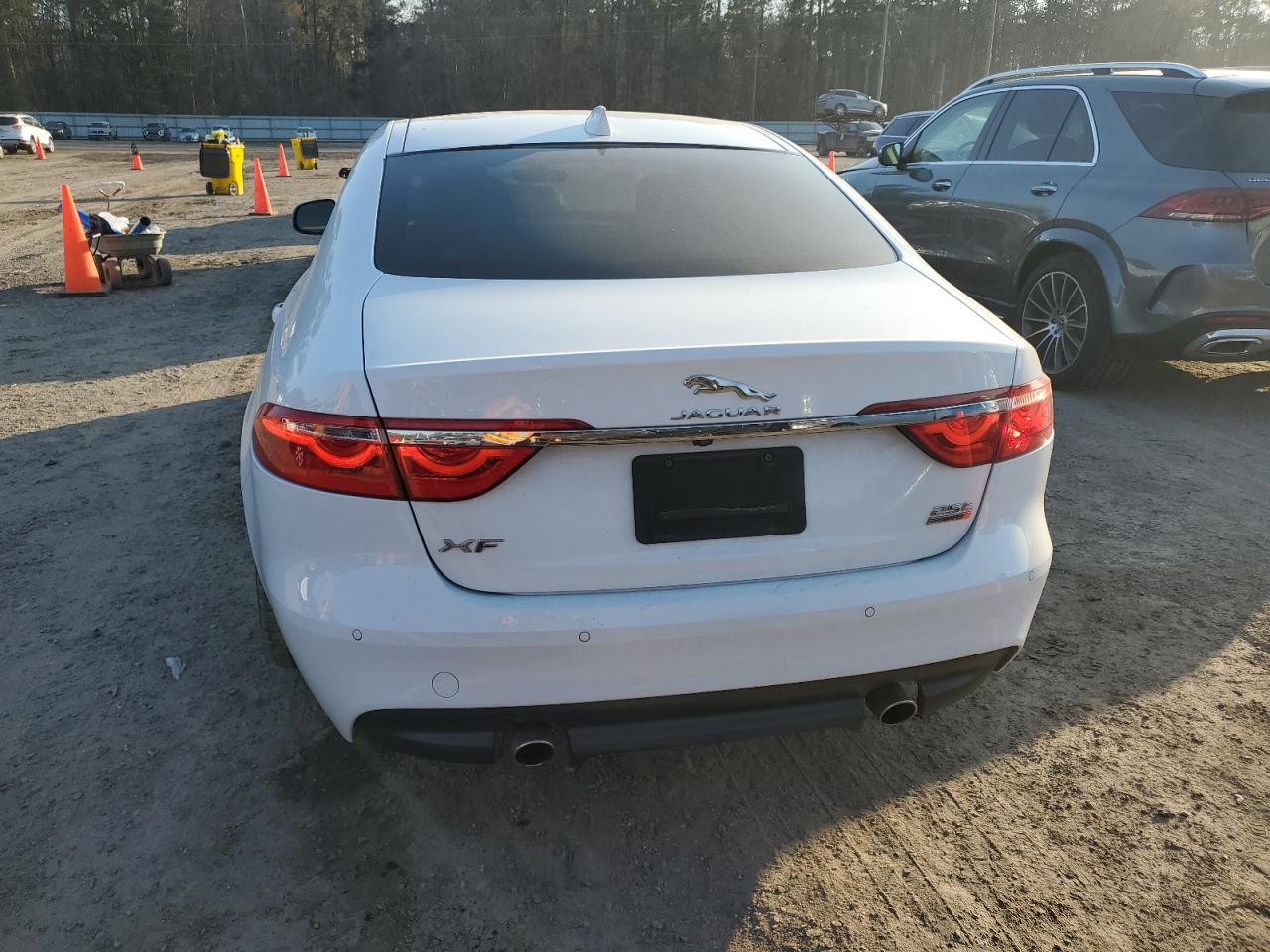2019 Jaguar XF - Image 6