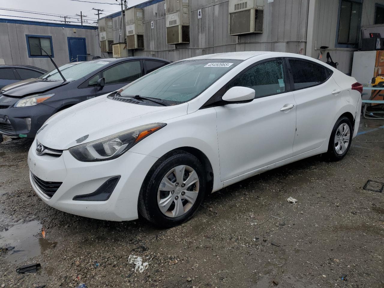 2016 Hyundai Elantra - Image 1