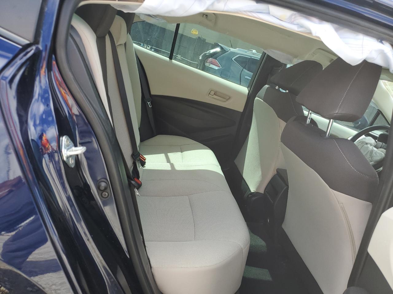 2022 Toyota Corolla - Image 11