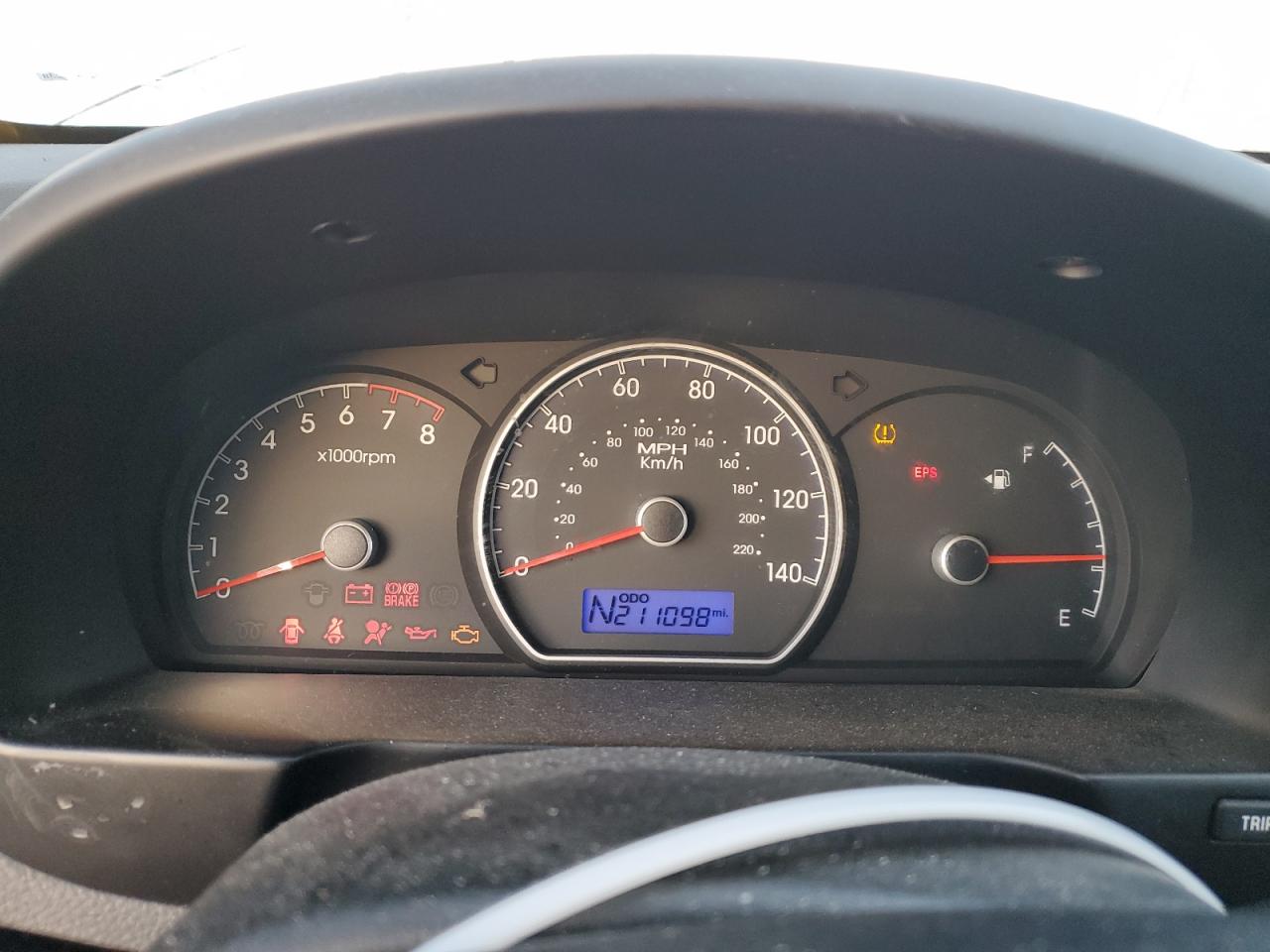 2010 Hyundai Elantra - Image 9